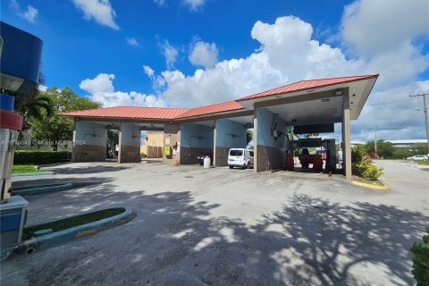 Propiedad comercial en venta en Cutler Bay, Florida № 1409007 - foto 6