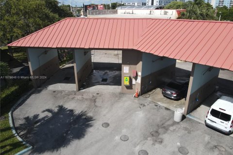 Propiedad comercial en venta en Cutler Bay, Florida № 1409007 - foto 11