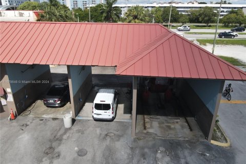 Propiedad comercial en venta en Cutler Bay, Florida № 1409007 - foto 12