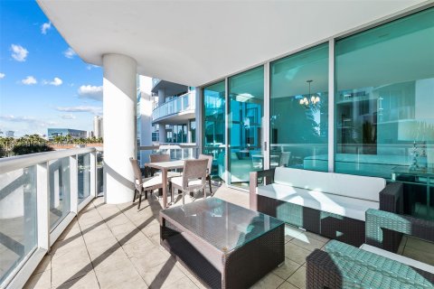 Condominio en venta en Aventura, Florida, 3 dormitorios, 167.04 m2 № 1409006 - foto 9