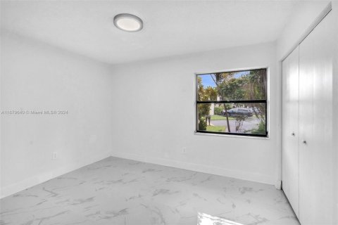 Townhouse in Miami, Florida 2 bedrooms, 95.22 sq.m. № 1409005 - photo 7