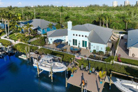 Villa ou maison à vendre à Hutchinson Island South, Floride: 3 chambres, 266.35 m2 № 1031626 - photo 8