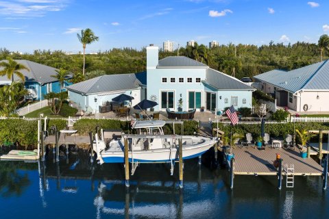 Villa ou maison à vendre à Hutchinson Island South, Floride: 3 chambres, 266.35 m2 № 1031626 - photo 7