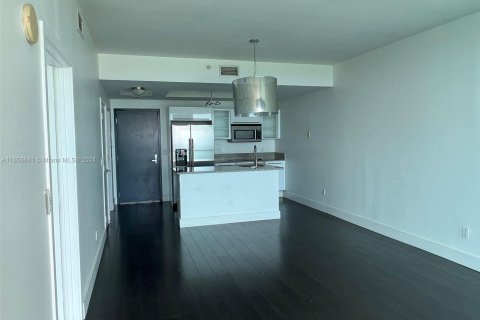 Condo in Miami, Florida, 1 bedroom  № 1357086 - photo 6