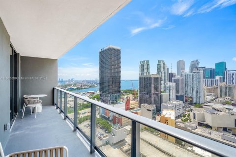 Condo in Miami, Florida, 1 bedroom  № 1357088 - photo 10