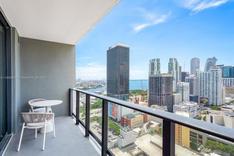 Condo in Miami, Florida, 1 bedroom  № 1357088 - photo 9