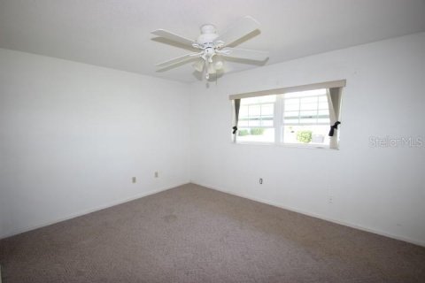 Condo in DeLand, Florida, 3 bedrooms  № 1283944 - photo 4