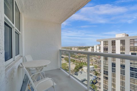 Condo in Fort Lauderdale, Florida, 1 bedroom  № 1040921 - photo 28