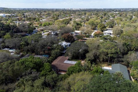 House in Fort Lauderdale, Florida 3 bedrooms, 163.51 sq.m. № 1040959 - photo 21