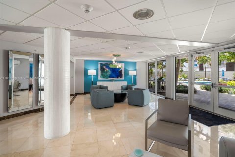 Condo in Fort Lauderdale, Florida, 3 bedrooms  № 1268763 - photo 26