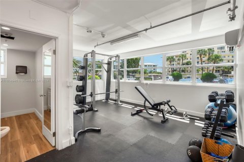 Condo in Fort Lauderdale, Florida, 3 bedrooms  № 1268763 - photo 29