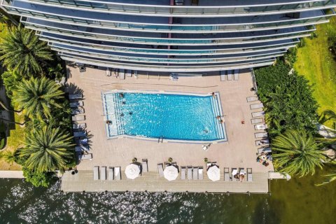 Copropriété à vendre à Hallandale Beach, Floride: 3 chambres, 146.51 m2 № 1043069 - photo 6