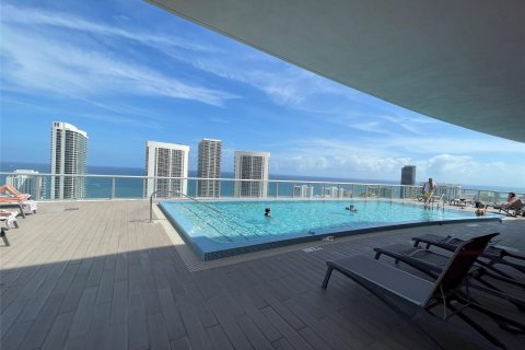 Copropriété à vendre à Hallandale Beach, Floride: 3 chambres, 146.51 m2 № 1043069 - photo 7