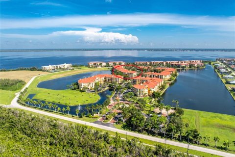 Copropriété à vendre à Punta Gorda, Floride: 2 chambres, 157.75 m2 № 1346330 - photo 2