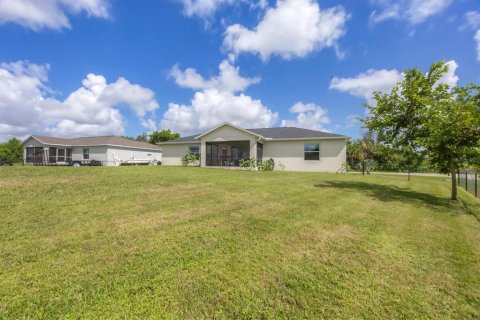 Villa ou maison à vendre à Port Charlotte, Floride: 3 chambres, 148.46 m2 № 1346361 - photo 26