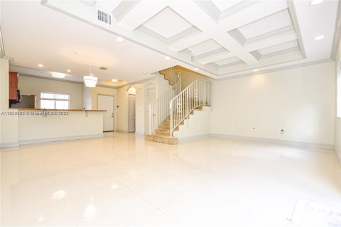 Townhouse in North Miami, Florida 3 bedrooms, 137.5 sq.m. № 1233394 - photo 7