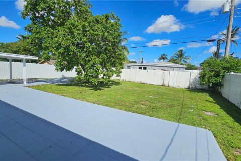 Villa ou maison à vendre à Dania Beach, Floride: 3 chambres, 109.16 m2 № 1379097 - photo 5