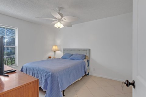 Купить кондоминиум в Лейк-Уорт, Флорида 2 спальни, 101.08м2, № 1026830 - фото 9
