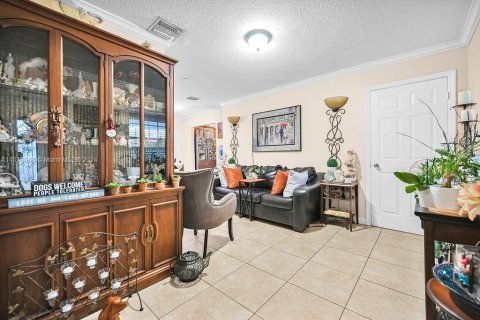 Villa ou maison à vendre à Miami, Floride: 3 chambres, 98.57 m2 № 1390040 - photo 23