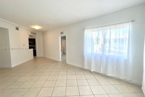 Copropriété à vendre à Miami Beach, Floride: 2 chambres, 87.33 m2 № 1076533 - photo 4