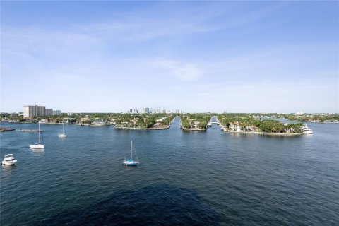 Condo in Fort Lauderdale, Florida, 2 bedrooms  № 1076868 - photo 4