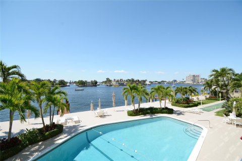 Condo in Fort Lauderdale, Florida, 2 bedrooms  № 1076868 - photo 7