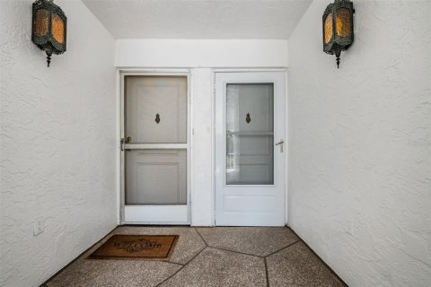 Copropriété à vendre à Clearwater, Floride: 2 chambres, 117.99 m2 № 1352337 - photo 3