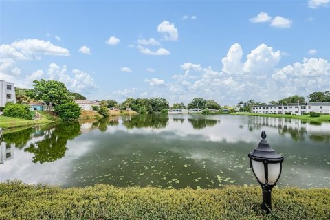 Copropriété à vendre à Clearwater, Floride: 2 chambres, 117.99 m2 № 1352337 - photo 27