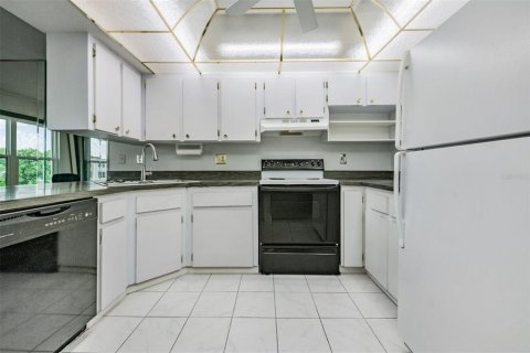 Copropriété à vendre à Clearwater, Floride: 2 chambres, 117.99 m2 № 1352337 - photo 15