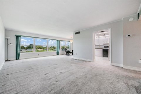 Copropriété à vendre à Clearwater, Floride: 2 chambres, 117.99 m2 № 1352337 - photo 4