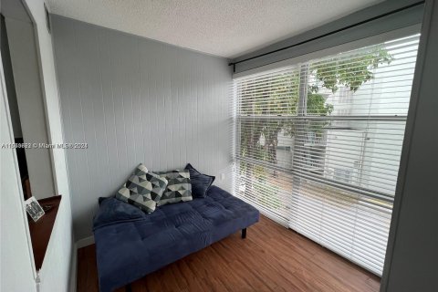 Copropriété à vendre à Sunny Isles Beach, Floride: 1 chambre, 57.6 m2 № 1332929 - photo 14