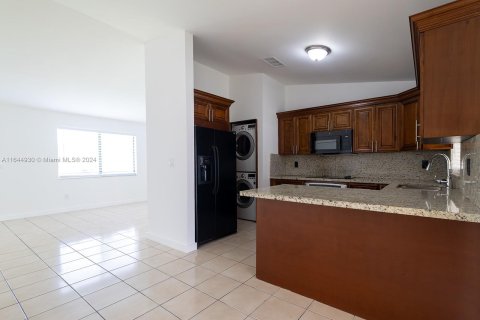 Villa ou maison à vendre à Miami Gardens, Floride: 2 chambres, 97.64 m2 № 1332853 - photo 28