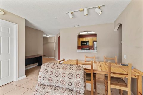 Condo in Orlando, Florida, 3 bedrooms  № 1392515 - photo 17