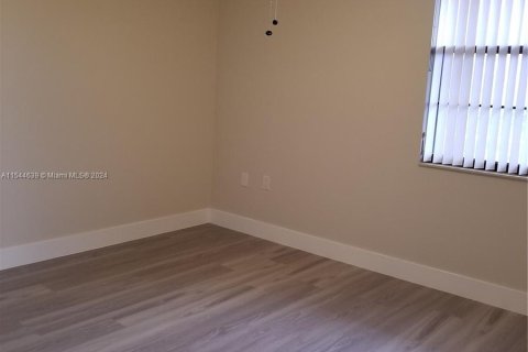 Condominio en venta en Davie, Florida, 2 dormitorios, 128.67 m2 № 1047051 - foto 5