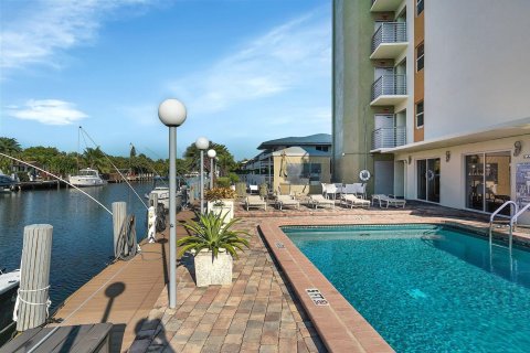 Condo in Fort Lauderdale, Florida, 1 bedroom  № 1226757 - photo 3