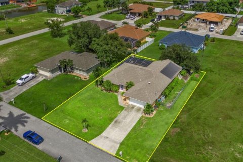 Casa en venta en Cape Coral, Florida, 3 dormitorios, 198.44 m2 № 1342497 - foto 2