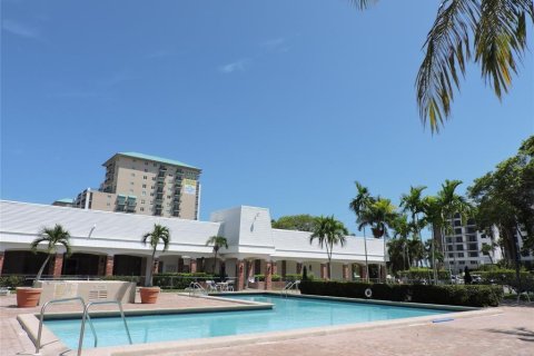 Condominio en venta en Dania Beach, Florida, 1 dormitorio, 83.61 m2 № 1038289 - foto 8