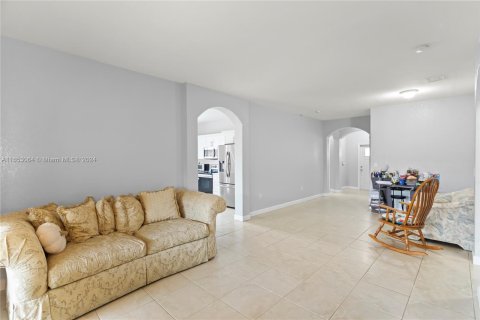 Casa en venta en Cutler Bay, Florida, 3 dormitorios, 141.12 m2 № 1347814 - foto 14