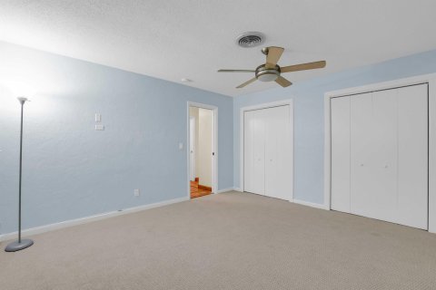 House in Lighthouse Point, Florida 3 bedrooms, 163.42 sq.m. № 1051317 - photo 7