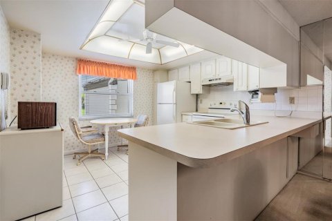 Condominio en venta en New Port Richey, Florida, 2 dormitorios, 106.65 m2 № 1267708 - foto 12