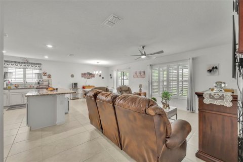 Casa en venta en Groveland, Florida, 3 dormitorios, 142.79 m2 № 1342222 - foto 18