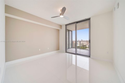 Condo in Sunny Isles Beach, Florida, 2 bedrooms  № 1282412 - photo 26