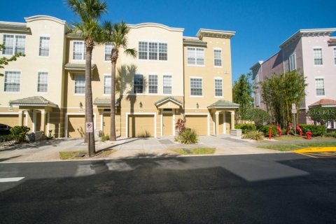 Touwnhouse à vendre à Orlando, Floride: 3 chambres, 165.09 m2 № 1343786 - photo 1