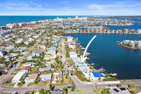 Terreno en venta en Redington Beach, Florida № 1429207 - foto 18