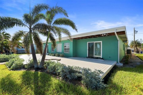 Terreno en venta en Redington Beach, Florida № 1429207 - foto 11