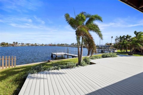 Terreno en venta en Redington Beach, Florida № 1429207 - foto 12