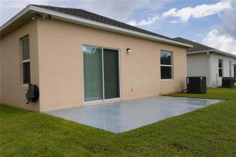 House in Kissimmee, Florida 4 bedrooms, 144.37 sq.m. № 1351577 - photo 13