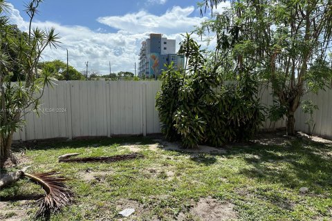 Adosado en venta en Hallandale Beach, Florida, 2 dormitorios, 123.56 m2 № 1238684 - foto 11