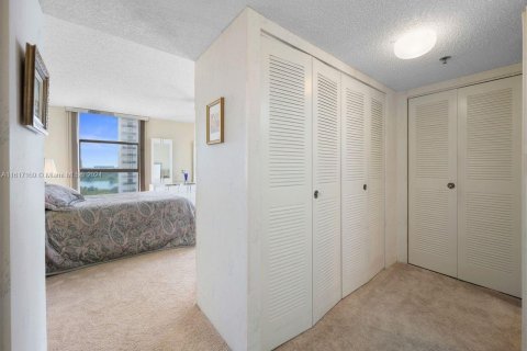 Copropriété à vendre à Aventura, Floride: 2 chambres, 112.78 m2 № 1238719 - photo 15