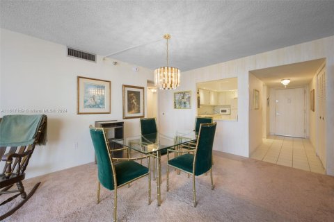 Copropriété à vendre à Aventura, Floride: 2 chambres, 112.78 m2 № 1238719 - photo 6